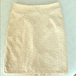 Banana republic cream lace pencil skirt